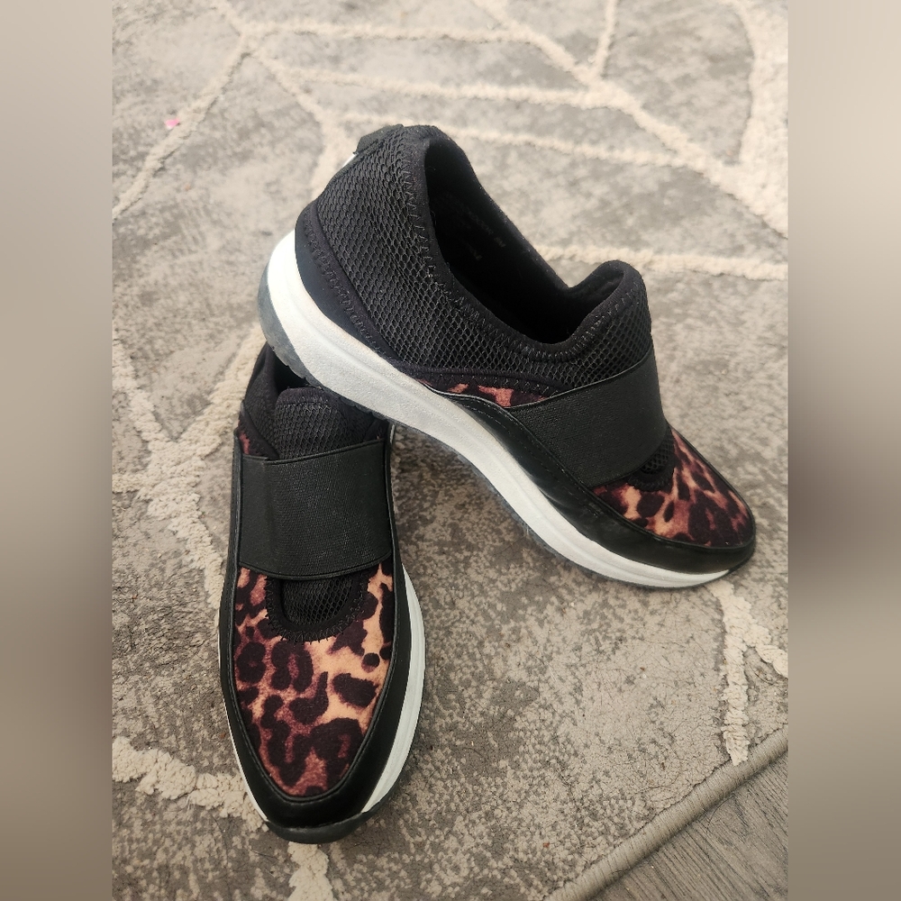 Ann Klein Stylish Black and Leopard Print Women's Sneakers
